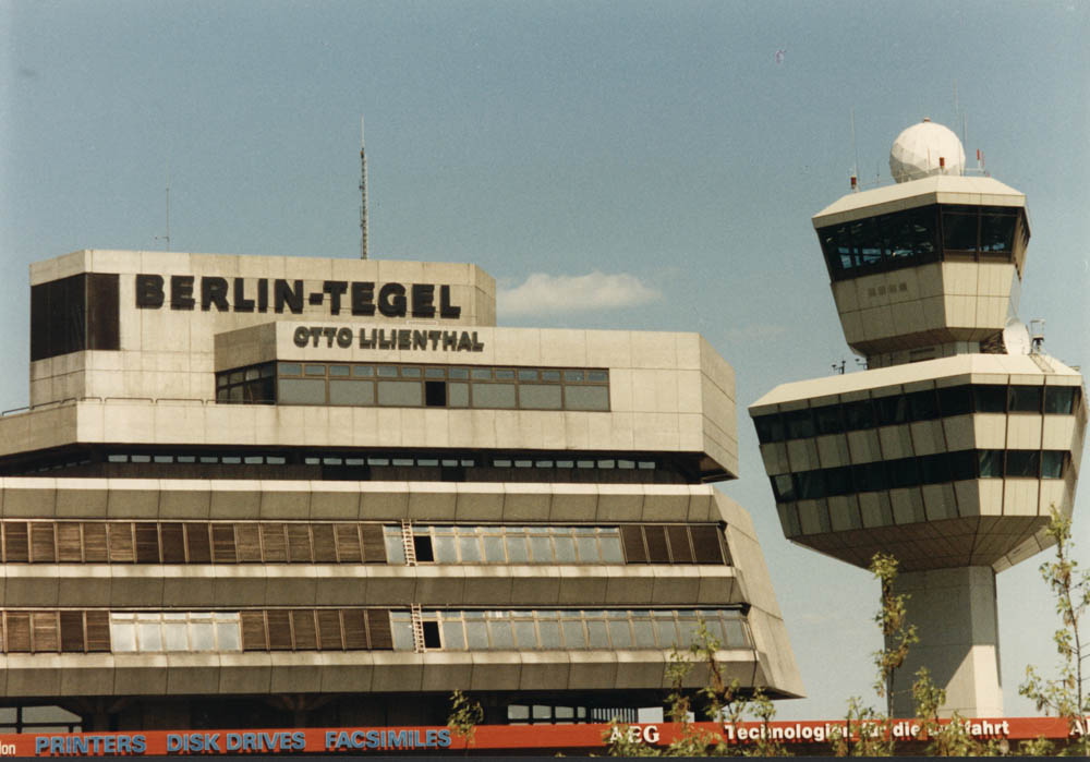 Berlin-Tegel wird zum Otto-Lilienthal-Flughafen umgewidmetFoto: P. Eggert