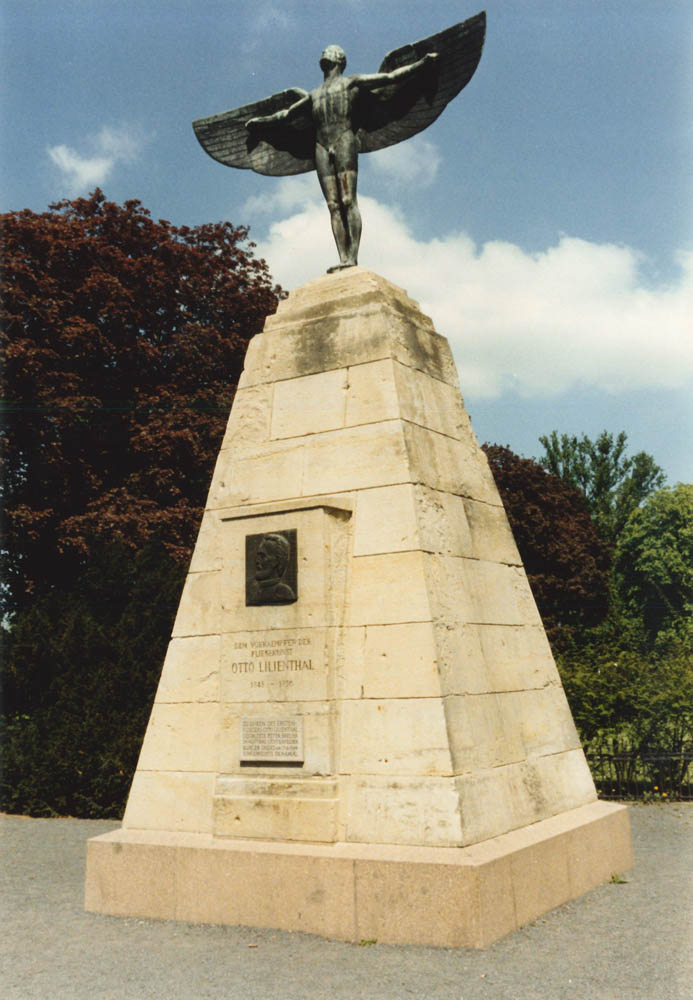 Lilienthal-Denkmal im Bäkepark in Berlin-Steglitz, Fotografie, 1914